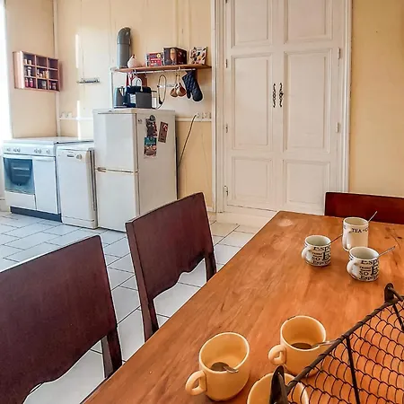 3 Bedroom Cozy In Ardes Holiday home Chausse Haut