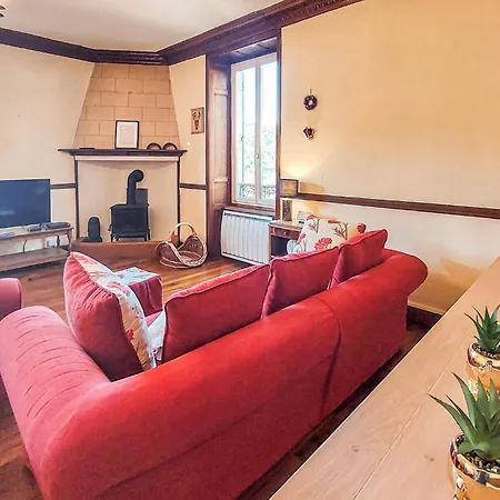 Holiday home 3 Bedroom Cozy In Ardes
