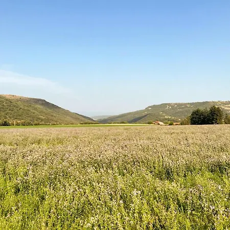 3 Bedroom Cozy In Ardes Chausse Haut