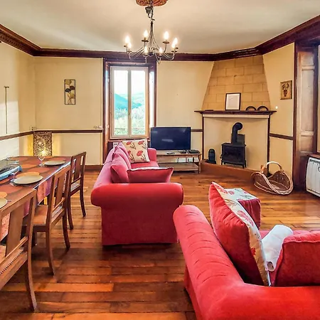 3 Bedroom Cozy In Ardes *