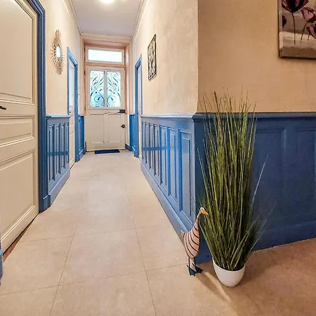 3 Bedroom Cozy In Ardes