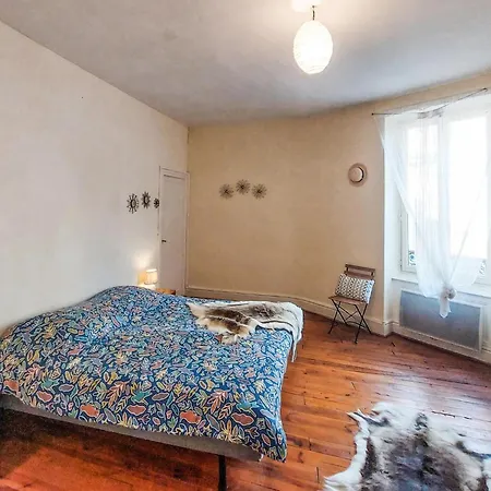 Holiday home 3 Bedroom Cozy In Ardes